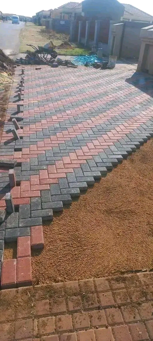 Pavement construction and outdoor tiling project